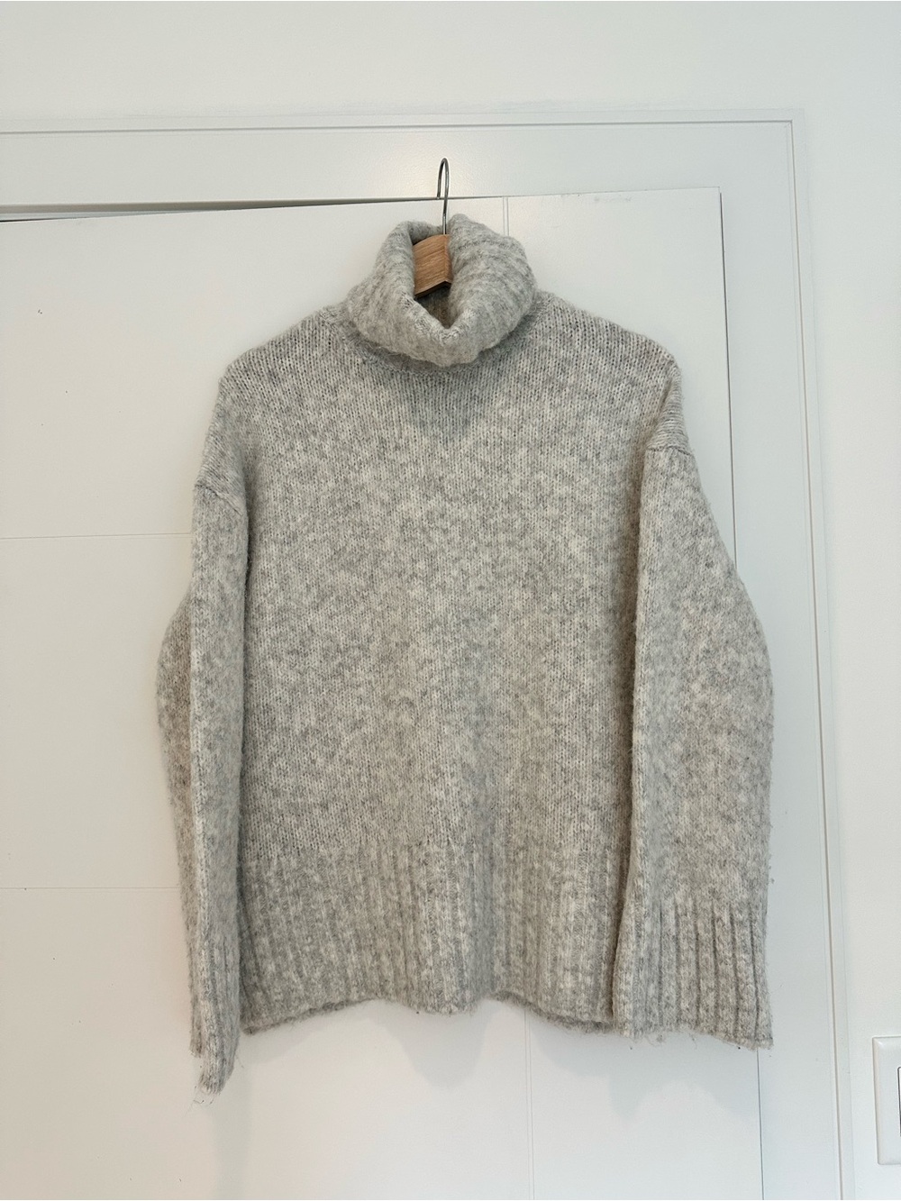 Alpaca/Acrylic Oversized Turtleneck